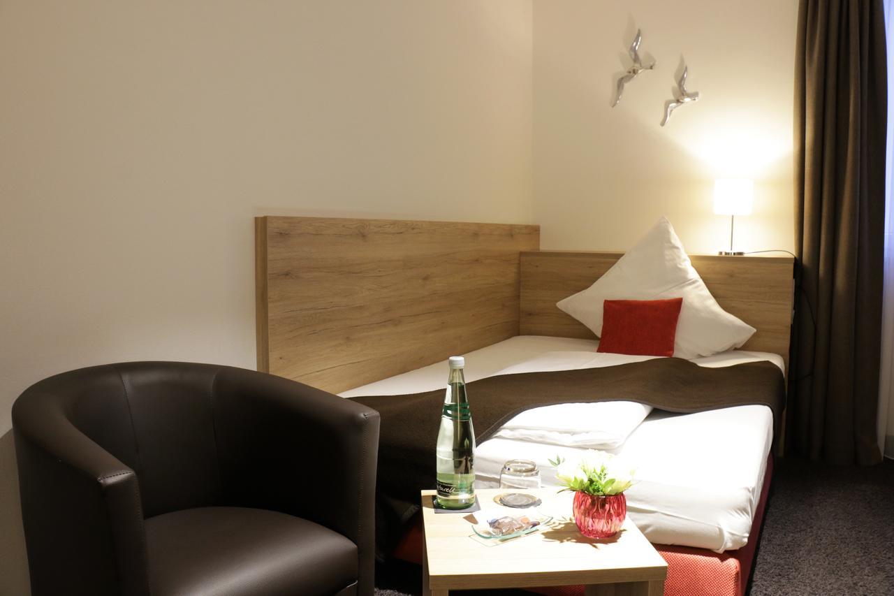 Hotel Witt Am See Weiherhammer エクステリア 写真